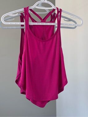 Lululemon On The Run Singlet Tank Top in Jewelled Magenta